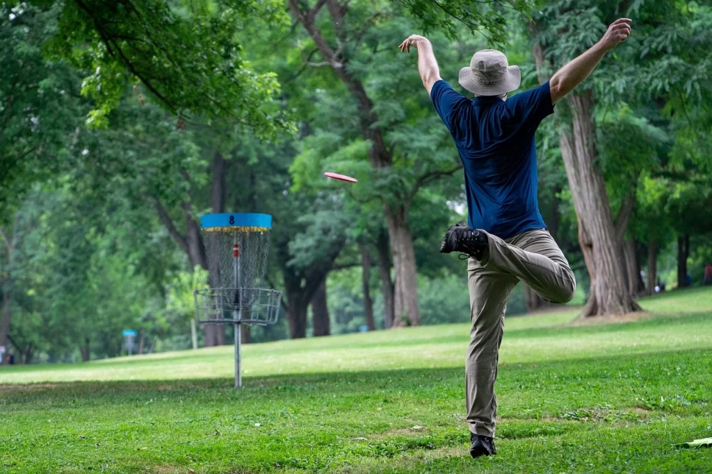 Person using health care allowance for disc golf