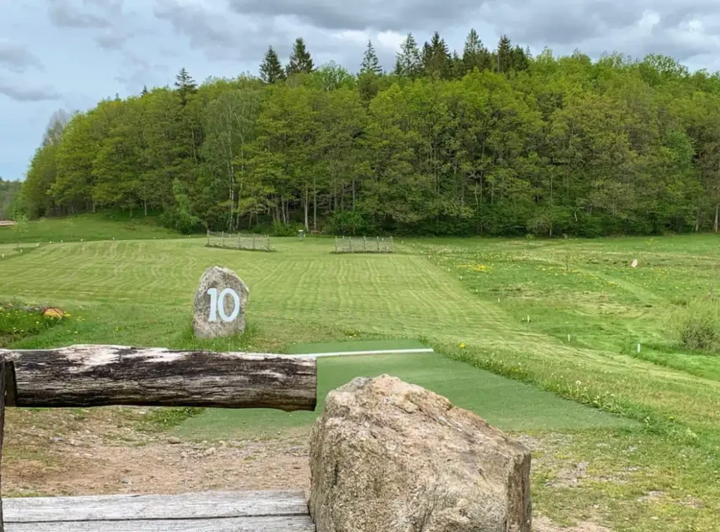 Hål 10 på Ale Discgolf Center